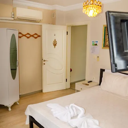 Ephesus Palaces * סלצ'וק