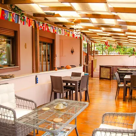 Ephesus Palaces Δωμάτια σε οικογενειακή κατοικία Σελτσούκ